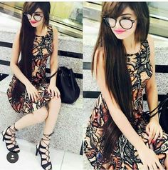 Vip Girls, Beautiful Pose, Stylish Pic, Beauty Makeover, Stylish Dpz, Girls Dp Stylish, Girl Attitude, K K, Girls Dpz