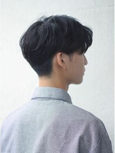 Cortes de Cabello que quiero Asian Boy Haircuts, Two Block Haircut, Asian Man Haircut, Korean Men Hairstyle, Asian Haircut, Korean Short Hair, Hair Style Korea, Asian Men Hairstyle, Mens Hairstyles Thick Hair