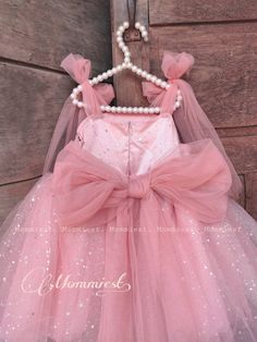 ** Please let a note about your current baby girl age/weight/height in checkout/inbox to help us prepare your order better ! Unique and beautiful high low sparkly tulle baby dress by Mommiest. It is elegant, comfortable and all inside seams of the dress is hidden allowing baby skin to breathe. They are perfect for any special occasions such as wedding, birthday, party, photoshoots,... Material: tulle, satin, chiffon Washing care: Handwash at 20 oC max; Wool spin mode; Iron at 100oC max *This des Wedding Princess Dress In Glitter Tulle, Princess Style Glitter Tulle Tutu Dress For Birthdays, Pink Glitter Tulle Tutu Dress For Pageant, Pink Glitter Tulle Tutu Dress For Wedding, Pink Glitter Tulle Princess Dress For Pageant, Pink Glitter Tulle Dress For Wedding, Pink Glitter Tulle Wedding Dress, Pink Glitter Tulle Tutu Dress For Birthday, Glitter Tulle Princess Dress For Baptism