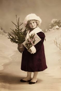 Vintage Christmas Photos, Christmas Children, Nostalgic Pictures, Foto Transfer, Christmas Ephemera, Vintage Christmas Images, Winter Wonderland Christmas, Childrens Christmas