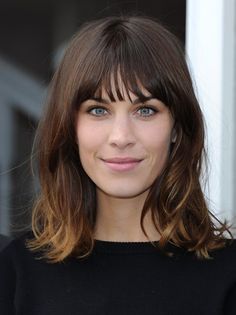 Alexa Chung Haircut, Alexa Chung Hair, Shag Cut, Side Fringe, Costume Noir, Tokyo Fashion, Good Hair Day