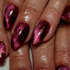 Jelly Mauve Nails, Fuschia Cat Eye Nails, Maroon Shimmer Nails, Burgundy Cats Eye Nails, Purple Cat Eye Nails Short, Cherry Cat Eye Nails, Wine Gold Nails, Cat Eye Nails Burgundy, Maroon Glazed Nails