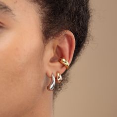 Metal: Recycled 925 Sterling Silver Plating: 18 Carat Gold | Silver Rhodium Dimensions: External diameter: 16mm, Internal diameter: 9mm, Width: 3.5-8mm, Opening: 3.5mm. Earring Type: Standard Ear Cuff - no piercing required Matching Jewellery Available: See Full Ear Cuff Earrings Elevate your style with our Tapered Claw Ear Cuff. Its unique tapered design adds a touch of edginess to any outfit. No piercing required, this modern cuff is easy to wear and will make a statement wherever you go. Enha Full Ear Cuff, Lightning Bolt Jewelry, Ear Cuff Silver, Matching Jewellery, Ear Cuff Earrings, Silver Ear Cuff, Ear Cuff Earings, Zodiac Necklaces, Jewellery Storage