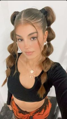 Rave Hair, Peinados Fáciles Para Cabello Corto, Hair Stylies, Penteado Cabelo Curto, Festival Hair, Hair Stylist Life, Easy Hairstyles For Long Hair, American Beauty, Hairstyles For School