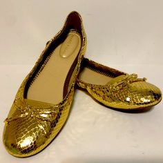 New, Never Worn! Cute Gold Marc Fisher Ballet Flats With Bow Accents. Size 8.5m. Man Made Materials. Padded Insoles. 1/4” Heel. Smoke Free Home Gold Synthetic Flats With Round Toe, Marc Fisher, Flat Shoes Women, Ballet Flats, Loafer Flats, Loafers, Ballet, Women Shoes, Heels