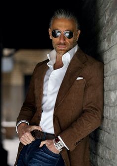 Older Mens Fashion, Brown Corduroy Jacket, Mens Fashion Blazer, Fashion Suits For Men, Mens Fashion Classy, Mens Fashion Casual Outfits, Stylish Mens Outfits