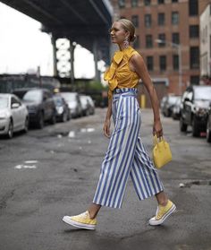 Stripe Pants Outfit, Yellow Converse, Summer Blues, Blair Eadie, Atlantic Pacific, Yellow Sneakers, Stripe Outfits, Yellow Outfit, Outfits With Converse