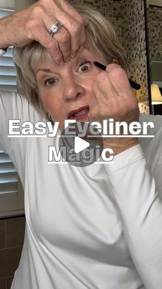 Eyeliner On Top Lid Only, Makeup For Crepey Eyelids, Wrinkled Eyelids Makeup Tips, How To Conceal Under Eye Bags Over 50, Eyes Liner Styles, Eyeliner Over 50 How To Apply, How To Apply Eyeliner For Older Women, How To Put On Eyeliner, Easy Eyeliner For Beginners