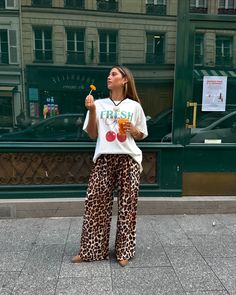 On se donne Rendez-vous dans 30 minutes sur le site pour retrouver la collection SCORPIOS II 🤫♥️🌵 MauriceParis.com #mauriceparis #shoponline #lemarais Scorpio Summer Outfits, Summer Outfits Women 2024, Summer Looks 2024, Styling Leopard Print, Prints Outfit, Look Animal Print, Cheetah Print Outfits, Printed Pants Outfits, Leopard Print Outfits