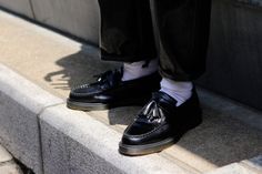 Doc Martens Loafers, Martens Loafers, Dr Martens Loafers, Loafers Men Outfit, Loafers Outfit, Sneaker Lovers, Street Style Outfits Men, Mens Outfit Inspiration, Mens Shoes Casual Sneakers