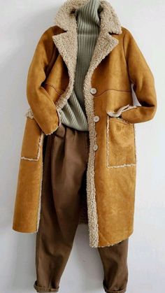 10 Winter Outfits, Estilo Hippie, Clothing Hacks, Winter Coats Jackets, Coat Fashion, Fall Winter Outfits, Look Fashion, Winter Coat, Stylish Outfits