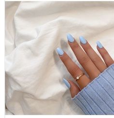 Chrome Nails Designs Silver, Nails Icy Blue, Nails Blush Pink, Blue Nails Dark, Icy Blue Nails, Baby Blue Acrylic Nails, Oval Acrylic Nails, Nails Health