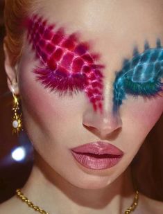 Capitol Makeup, Extravagant Makeup Looks, Pink Eye Makeup, Runway Makeup, Crazy Makeup, Creative Makeup Looks, Makeup Blogger, Crocodile Skin