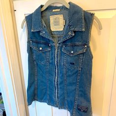 Never Worn, Soft Denim Vest With Zipper. 100% Cotton Women Life, Denim Vest, Womens Tops, Zipper, Women Shopping, Blue, Color