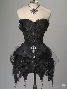 Secret Bride, Halloween Fashion Outfits, Goth Corset, Lucky In Love, Halloween Outfit, Dressing Up, Halloween Fashion