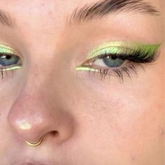 Tinker Bell Inspired Outfits, Tinker Bell Aesthetic, Fantasia Tinker Bell, Olympics Outfits, Tinkerbell Makeup, Bell Aesthetic, Beer Olympics, Pixie Makeup, Maquillage On Fleek