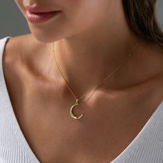 Looking for a special gift for your wife, girlfriend, or mother? Check out this beautiful crescent necklace! It's made of 925k sterling silver, and it comes with a birthstone and a diamond. It's a perfect gift for everyday or for special occasions like Christmas. The high quality 925 sterling silver, 14k gold plating, 14k rose gold plating, 14k solid gold, and 18k solid gold make this necklace a stunning and unique piece of jewelry. Get yours today! Features * Made to Order * Material Options: H Crescent Moon Charm Necklace For Anniversary, Anniversary Crescent Moon Charm Necklace, Crescent Birthstone Necklace For Gift, Crescent Birthstone Necklace Gift, Moon Shaped Birthstone Necklace For Anniversary, Anniversary Moon Charm Jewelry For Mother's Day, Moon-shaped Birthstone Necklace For Anniversary, Moon Shaped Birthstone Necklace For Gift, Minimalist Moon Shaped Necklace For Anniversary