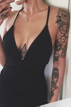 Womens Tattoos, Woman With Tattoos, Plunge Bodycon Dress, Tattoo Girls, Tattoo Feminina, Hot Tattoos, Tattoo Life, Eye Tattoo