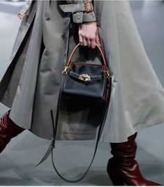 Luxury Satchel Bucket Bag For Workwear, Designer Fall Tote Bags, Formal Fall Satchel With Leather Handles, Luxury Satchel Bucket Bag For Work, Luxury Satchel For Fall, Luxury Bags With Top Carry Handle For Fall, Luxury Bags With Detachable Handle For Fall, Designer Crossbody Bag For Work, Designer Tote Bags For Fall