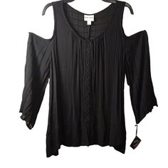 Nwt Ava & Viv Black Long Sleeve Cold Shoulder Sheer Tunic Blouse Size 2x With A Scoop Neck And A Strip Of Lace From Neck To Just Above The Hem. The Hem Is Handkerchief Style Flowy And Very Feminine, This Beauty Can Be Worn Anytime. Black Cold Shoulder Summer Blouse, Black Cold Shoulder Blouse For Summer, Casual Black Cold Shoulder Blouse, Black Lace Trim Shorts, Teal Green Blouse, Handkerchief Style, Short Sleeve Tunic Tops, Lace Trim Shorts, High Low Blouse