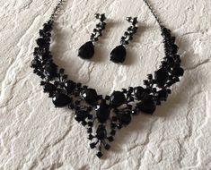 Gothic style jewellery set featuring black rhinestones crystals and glass stones on top and linked to cable chain. We have also added an extra long cable chain at end for you to adjust the length. Just perfect and look sparkle on any party!!  Size: necklace measures around 16.25" long x 1.9" center width and earrings 2" drop x 0.45" width  Color: silver dark with black rhinestones crystals and glass stones  ** Please note we need to take around 5 days to make it.  Please be patient. ** Item ship Jewellery With Black Dress, Black Wedding Jewelry, Wedding Jewellery Set, Statement Necklace Black, Evening Necklace, Black Diamond Jewelry, Diamond Jewelry Set, Evening Jewelry, Black Bridal