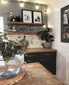 the kitchen is clean and ready to be used as a place for dinner or drinks