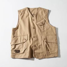 Workwear Brands, Cargo Vest, Digital Closet, Clothes Pictures, Vintage Fits, Need Money, Sleeveless Jacket, Cargo Shorts, Vest Jacket