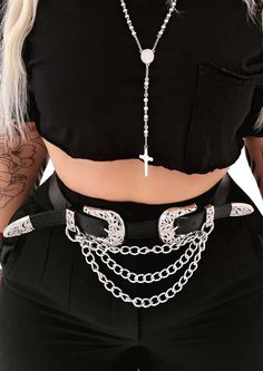 Pebby Forevee | Double Buckle Belt for Women: edgy style, edgy belt, black and silver belt, chain belt, chain accessories, cross necklace, longline necklace, crop top, casual edgy outfit, cropped tee, all black outfits, edgy inspo Casual Edgy Outfits, Statement Belts, Casual Edgy, Double Buckle Belt, Leather Fits, Silver Belts, Chain Belt, All Black Outfit, Edgy Outfits