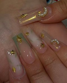 Clear Jelly Acrylic Nails, Nail Inspo Medium Length Almond, Almond Nails Baddie Designs, Nails Design For Birthday, Fairy Nail Inspiration, Nail Inspo Light Colors, Cute Classy Acrylic Nails, Charmed Out Nails, Goddess Nails Square