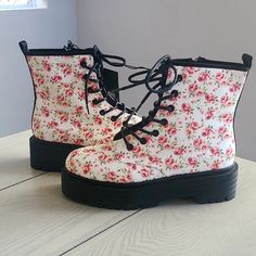 Brand New Pink Flower, Chunky Combat Boots With Zipper. Heavy But Comfortable. Paid $39.99. Trendy Spring Boots With Zipper Closure, Casual Spring Boots With Zipper Closure, Casual Forever 21 Boots For Spring, Heel Combat Boots, Fire Shoes, Chunky Combat Boots, Heeled Combat Boots, White Combat Boots, Studded Combat Boots