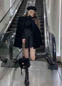 Korean High Fashion, Hyuna Photoshoot, Dekorasi Halloween, Kpop Concert Outfit, Outfit Korean, Event Outfit, Looks Black