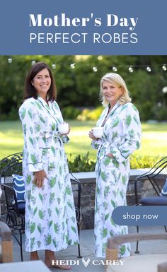 A wonderful gift for mother´s day. Spoil your mom with my cotton kimono robes!.  #HeidiCarey #KimonoRobes #PrintedRobes #Homewear #mothersday #giftsformom #bestgifts Spring Floral Print Loungewear Robe, White Spring Kimono For Relaxation, Elegant Spring Home Robe, White Floral Print Robe For Daywear, Elegant Spring Cotton Robe, Spring White Robe For Relaxation, White Spring Robe For Relaxation, Floral Print Robe For Vacation, Kathy Hilton