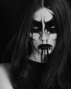 Frost Satyricon, Black Metal Fashion, Trad Goth Makeup, Black Metal Girl, Monster Makeup, Makeup Effects, Creepy Halloween Makeup, Show Makeup, Punk Makeup