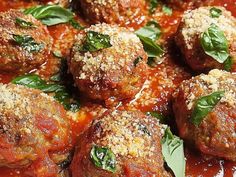 Tuesday Night Comfort: The Perfect Meatball Recipe for Family Dinners - NewsBreak Cheeseburger Meatloaf Recipes, Recipe For Family, Pork Stew Recipes, Chicken Parmesan Recipe Easy, Beef Kebabs, Cheese Burger Soup Recipes, Vegetable Dumplings, Shrimp Scampi Recipe