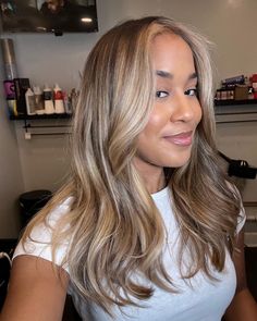 Keymoni Penix | Yes it’s silk press season but let’s take the time to appreciate a good blonde 💛💛💛 #silkpressseason #blondeshavemorefun #fyp | Instagram Latest Hairstyles For Black Women, Yellow Blonde Hair, Yellow Blonde, Honey Brown Hair, Brown Hair Looks, Hair Streaks, Dyed Natural Hair, Honey Blonde Hair