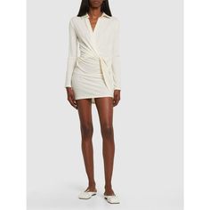 Nwt Jacquemus La Robe Bahia Long Sleeve Viscose Blend Jersey Mini Dress Off White Medium $605 Brand: Jacquemus Department: Womens Size: Medium Color: Off White Style: Mini Dress Closure: Button Neckline: Plunge Sleeve Type: Shirt Sleeve Pattern: Solid Care: Machine Wash Condition: New With Tags Made In: Imported Style #: 233dr0852310 Msrp $815 Features: - Spread Collar - Plunging Neckline - Long Shirt Sleeves - Buttoned Cuffs - Sheath Silhouette - Mini Length - Asymmetric Hem - Hidden Closure - Shirt Sleeve Pattern, Jacquemus Dress, Sleeve Pattern, Long Shirt, Sleeves Pattern, White Style, Plunging Neckline, Asymmetric Hem, Cream White