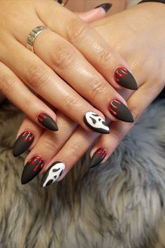 Nails Black Matte, Acrylic Nails Black, Fall Almond Nails, Horror Nails, Halloween Nails Diy, Halloween Acrylic, Witchy Nails