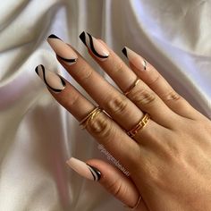 Coffin Squiggle Nails, Black Nails Line Design, Coffin Biab Nails, Black Swirl Nails Coffin, Black Abstract Nails Square, Swirl On Nails, Swirly Nail Designs Black, Black And Silver Swirl Nails, Black Bridesmaids Nails