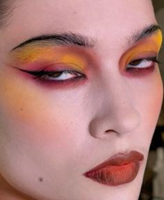 Red Gold Makeup, Valentino Beauty, Gold Makeup, Chanel Beauty, Face Art, Makeup Inspo, Makeup Artist, Makeup Looks, Hair Makeup