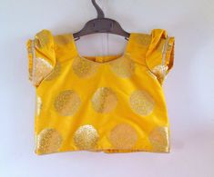 Kids brocade blouse Gold Sequin Blouse, Baby Dress Embroidery, Brocade Blouse, Kids Lehenga, Royal Clothing, Brocade Blouses, Brocade Dresses, Kids Designer Dresses, Mid Dresses