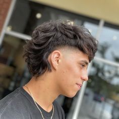 Mullet Haircuts, Monochrome Makeup Look, Taper Fade Haircut