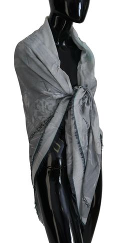 C’N’C COSTUME NATIONAL Gorgeous brand new with tags, 100% Authentic C’N’C COSTUME NATIONAL women’s scarf with fringes. Colour: Grey Logo details Made in Italy Size: 140cm x 135cm Men Parka, Costume National, Grey Scarf, Italian Craftsmanship, Fringe Scarf, Grey Material, Denim Jacket Men, Grey Prints, Chic Woman