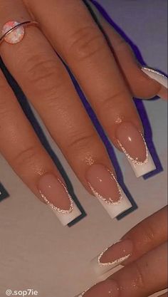 foto presa da pinterest / non mia French Tip Acrylic Nails, Short Square Acrylic Nails, Acrylic Nails Coffin Pink, Pink Acrylic Nails, Square Acrylic Nails