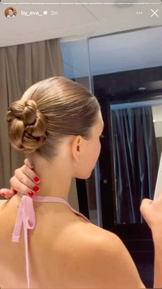 Slick Braided Bun, Balletcore Hairstyles, Ballerina Hairstyle, Balletcore Hair, Ballet Bun Hairstyles, Ballerina Hairstyles, Morning Before School, Ballet Hair, Ballerina Makeup