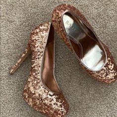 Nib Gold Sequence Glittery Sexy Platforms Size 8.5 Fits True To Size Never Worn Great For New Years Eve 5 Inch Platform Is 1 Inch So It Feels Like 4 Inches Roomy Toe Box Plus Size Two Piece, New Years Eve, 1 Inch, Women Shoes, Gold, Women Shopping