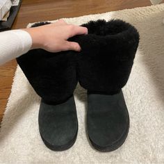 Women’s Ugg Classic Tall Boot In Black Gently Worn And In Great Condition Currently Rolled Down, But Can Be Rolled Back Up Great Casual Boot For The Winter And The Fur Inside Is Very Much Intact Size 8 Ugg Classic Tall, Shoes Ugg, Ugg Black, Tall Boot, Ugg Classic, Tall Boots, Womens Uggs, Casual Boots, Ugg Shoes