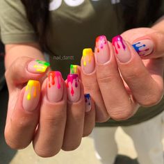 Rainbow nails, tante idee per sfoggiare unghie arcobaleno - fluo15 Mickey Nails, Colorful Nail, Minimal Nails, Spring Nail Art, Acrylic Nails Coffin Short, Short Acrylic Nails Designs, Rainbow Nails