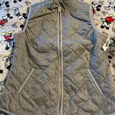 Brand New With Tags Gray Quilted Vest Sz Xs Grey Quilt, Quilted Vest, Old Navy, Gray Color, Tags, Jackets & Coats, Jackets For Women, Brand New, Grey