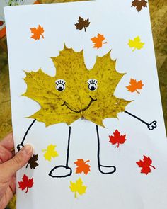 Thanksgiving Crafts Preschool, Preschool Arts And Crafts, Hand Crafts For Kids, Art And Craft Videos, Holiday Crafts For Kids, Animal Crafts For Kids, Winter Crafts For Kids, Diy Paper Crafts Decoration