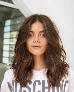 Medium Length Wavy Hair, Brunette Ombre, Womens Haircuts Medium, Wavy Hairstyles Medium, Shoulder Length Hair Cuts, Mid Length Hair, Long Wavy Hair, Medium Hair Cuts, Summer Hair